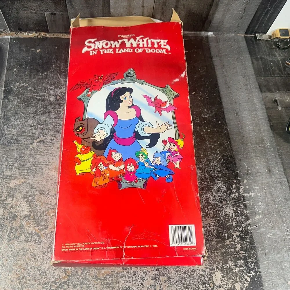 Snow White Land Of Doom Soft‎ Stuffed Body Doll Damaged Box 1990